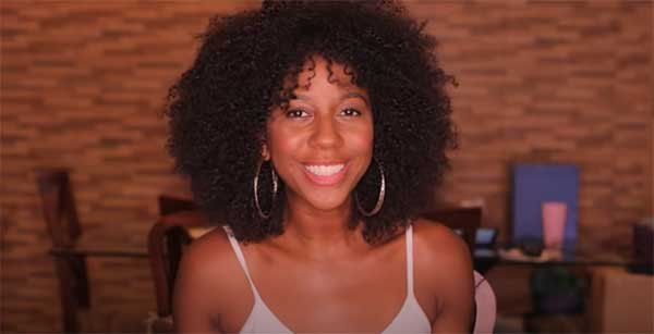 A BBB Camilla de Lucas Ensina Uma Misturinha Que Cachea Muito um Cabelo Destruído