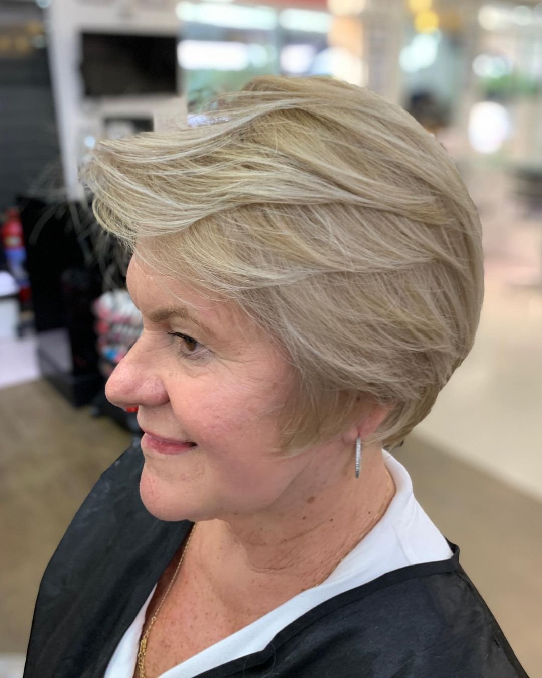Cabelo Loiro Curto: Corte Incrível Para Renovar Seu Visual Cabelo Loiro Curto: Corte Incrível Para Renovar Seu Visual