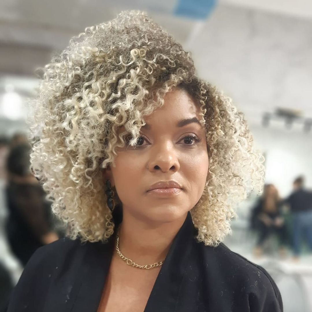 Cabelo Loiro Curto: Corte Incrível Para Renovar Seu Visual Cabelo Loiro Curto: Corte Incrível Para Renovar Seu Visual