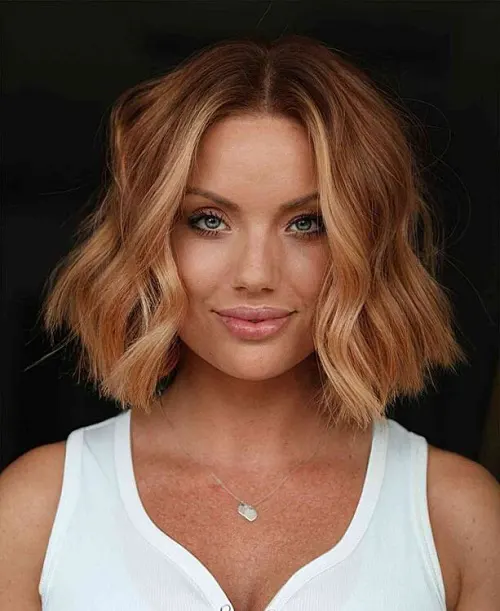 Ideia de Corte Para Rosto Quadrado: Choppy Bob com Tons de Cobre Ideia de Corte Para Rosto Quadrado: Choppy Bob com Tons de Cobre