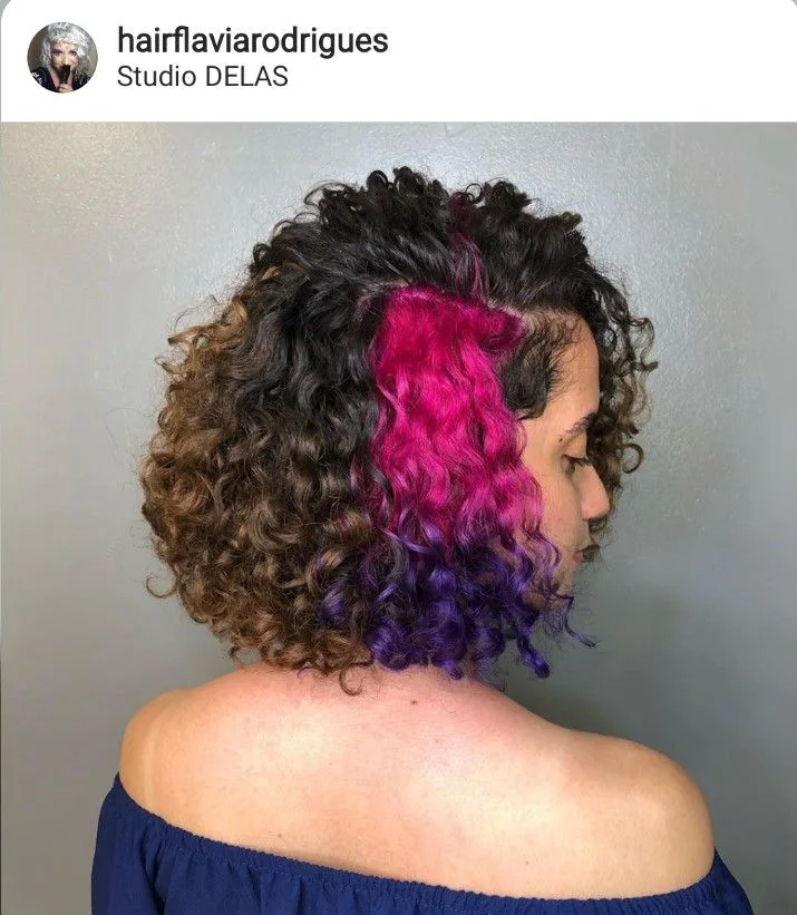 11 Ideias de Mechas Coloridas em Cabelo Curto