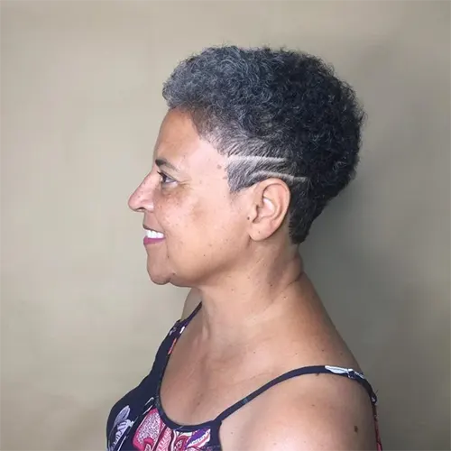 Corte com Laterais Raspadas (Sidecut) Para Cabelo Crespo