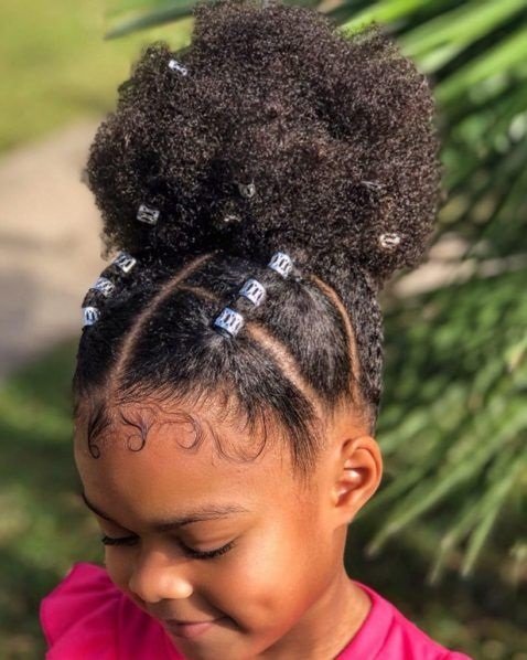 infantil penteado para cabelo cacheado e curto