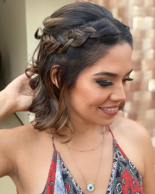Foto de um Penteado Para Cabelo Curto Foto de um Penteado Para Cabelo Curto