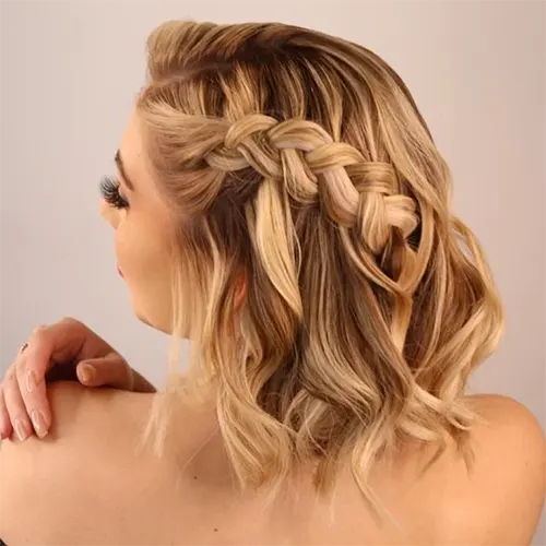 Foto de um Penteado Para Cabelo Curto Foto de um Penteado Para Cabelo Curto