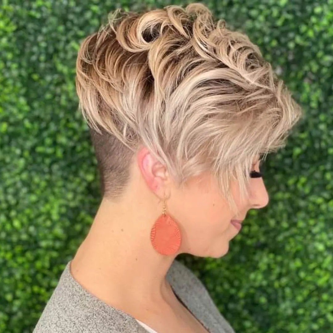 Long Pixie Com Textura Deslumbrante Long Pixie Com Textura Deslumbrante
