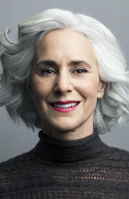 15 Cortes de Cabelo Curto Para Mulheres com Mais de 50 Anos