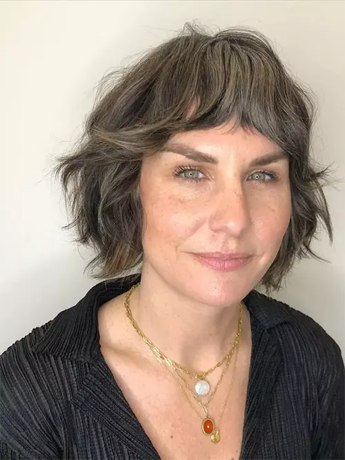 Exemplo de corte de cabelo curto repicado Exemplo de corte de cabelo curto repicado