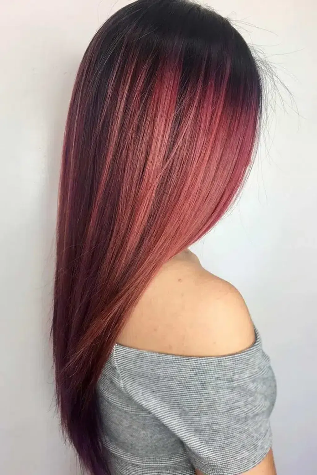 Ideia Impressionante de Cor de Cabelo Vinho Tinto