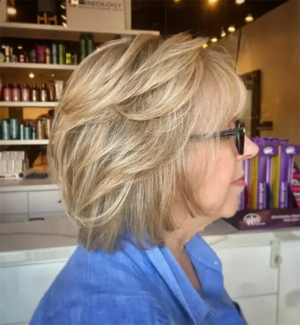 Inspiração de Cabelo Curto e Refrescante para Mulher +50 +60 Anos