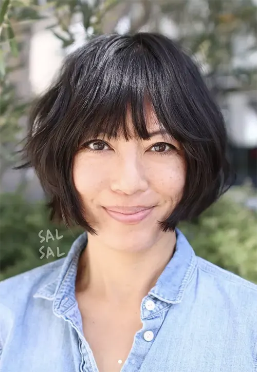 Bob na Altura do Queixo Ideia de Corte de Cabelo Curto Para Mulheres com 50 Anos ou Mais