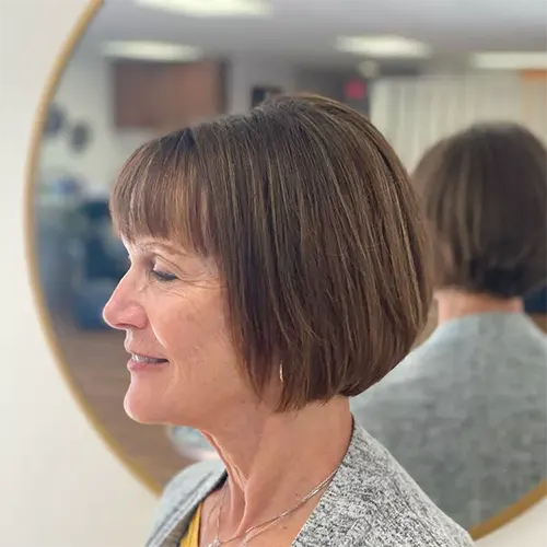 Bob Clássico Ideia de Corte de Cabelo Curto Para Mulheres com 50 Anos ou Mais