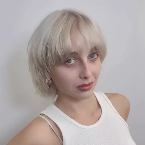 Cabelo Curto na Altura do Queixo: Cogumelo Moderno