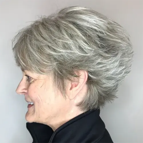 Marailhoso Corte Pixie Cut Para Mulher com 50 Anos ou Mais: Pixie Cinza Prateado Volumoso